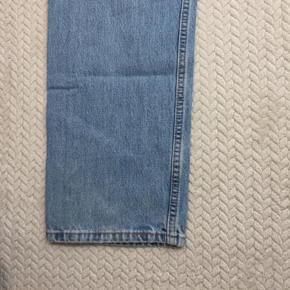Vintage‎ Levis 505 Mens Jeans 38x32 Made in USA Light Wash Straight Leg 2000s